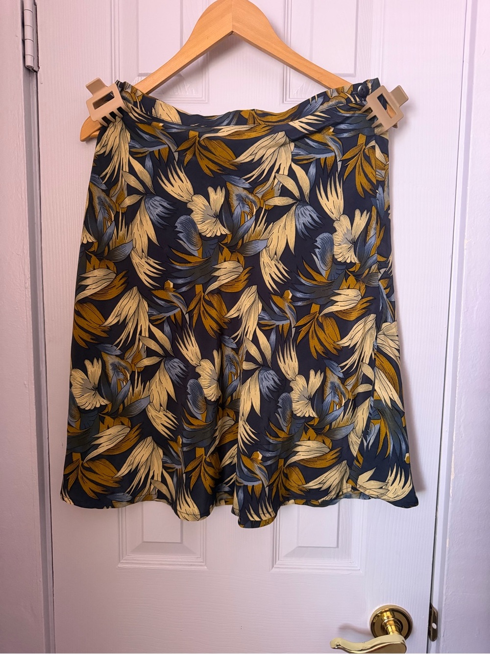Vintage Floral A-Line Women's Shorts in Navy and Mustard